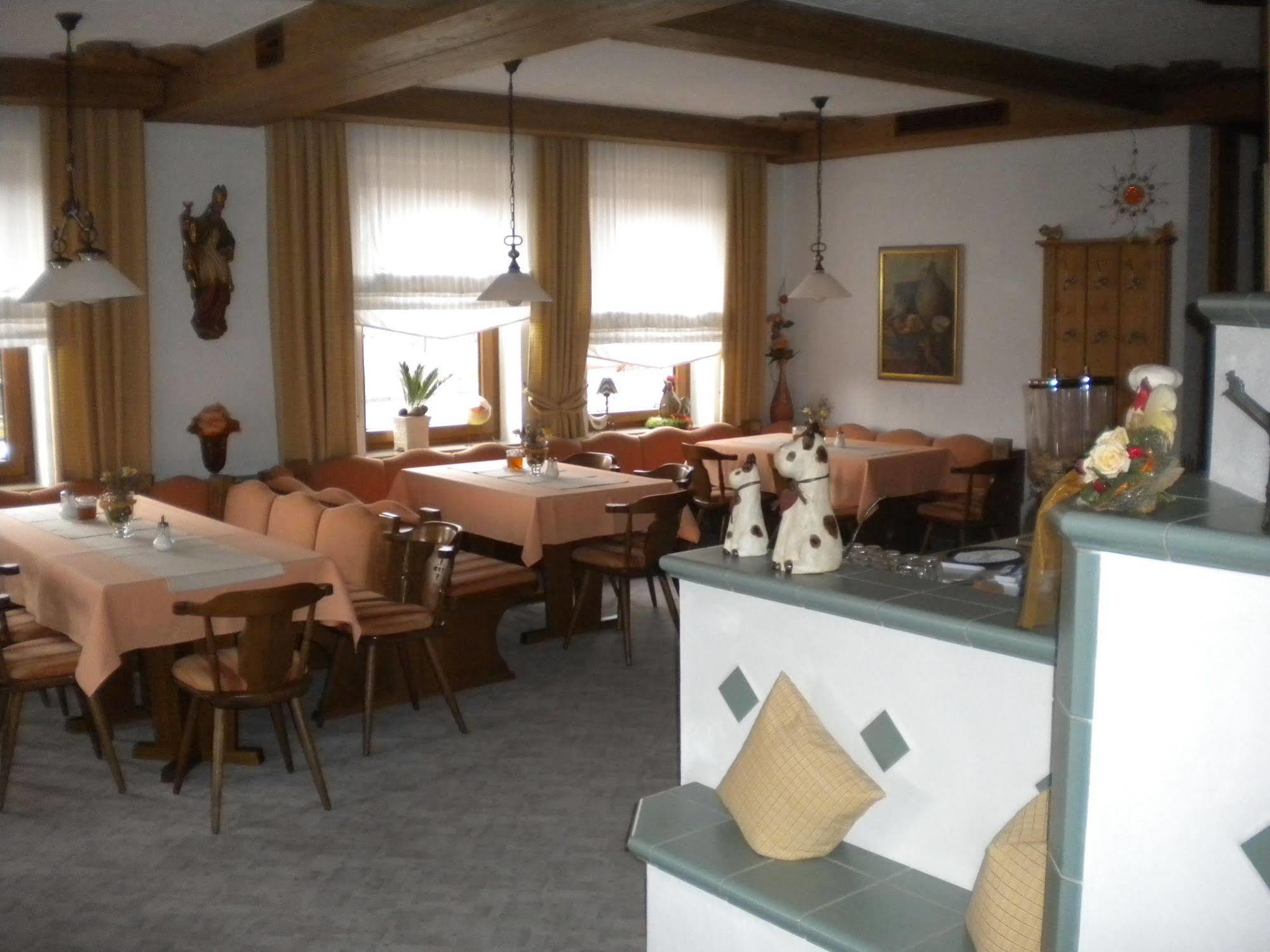 Hotel Garni Illertal Альтенштадт Екстер'єр фото
